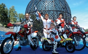 Nerveless Nocks Thrill Show - Motorcycle stunt show for fairs