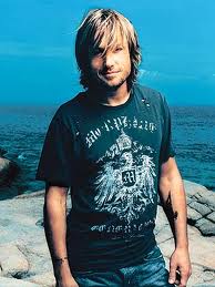 where to book Keith Urban